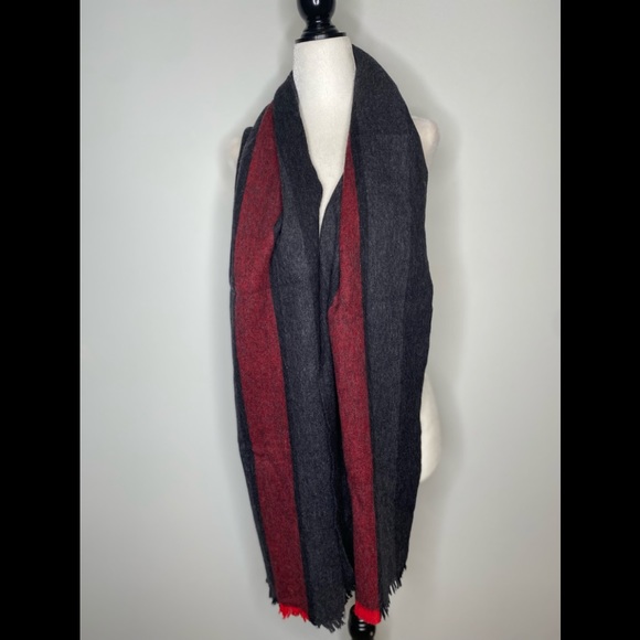 Coach Winter Scarf Wool and Cashmere - Picture 2 of 4
